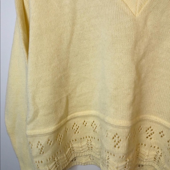 ✿ Vintage Yellow Knit Sweater Size L - Picture 3 of 6